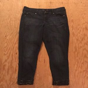 Dark blue capris